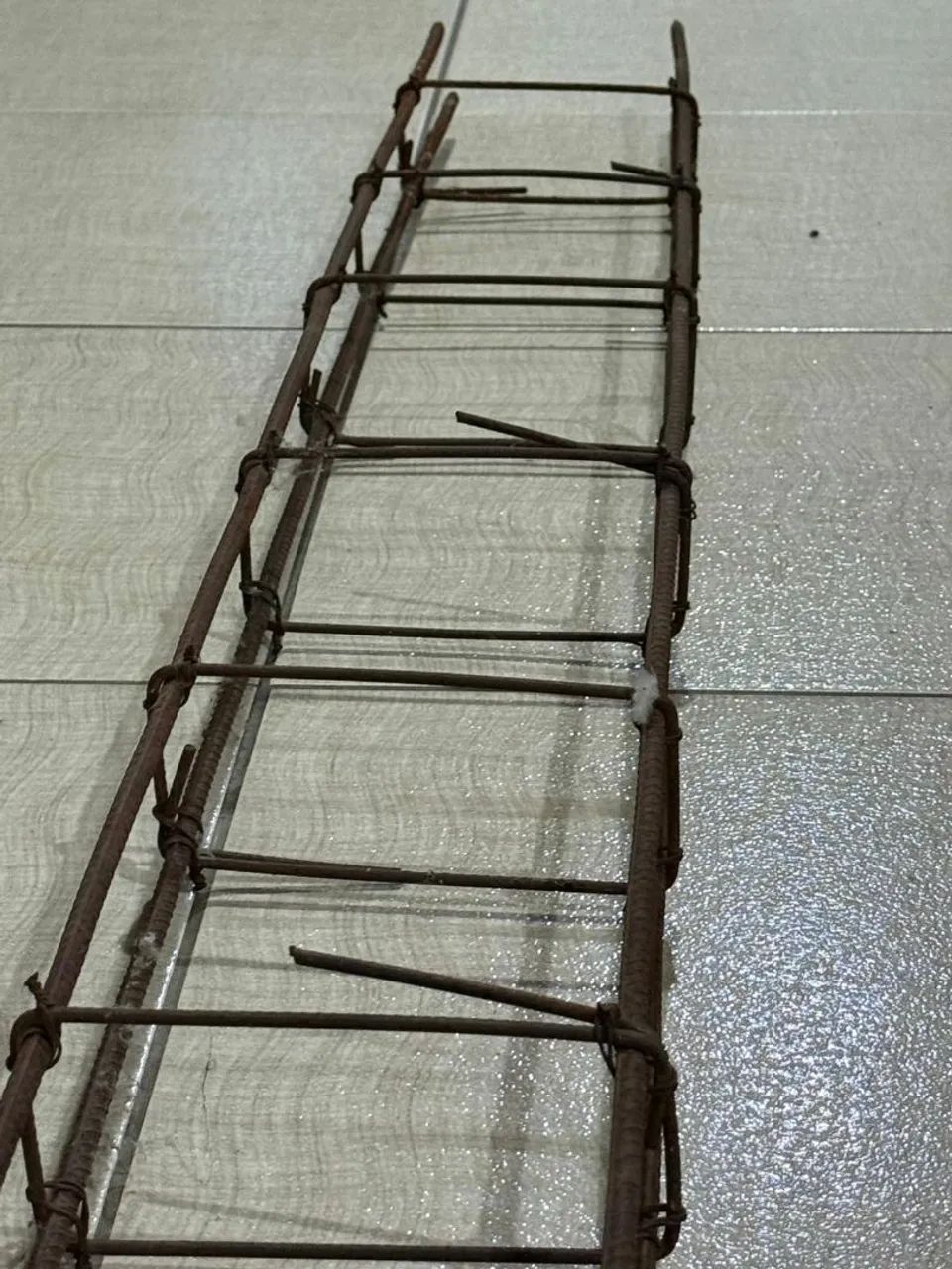 Ferragem de obra amarrada 64363476061185120