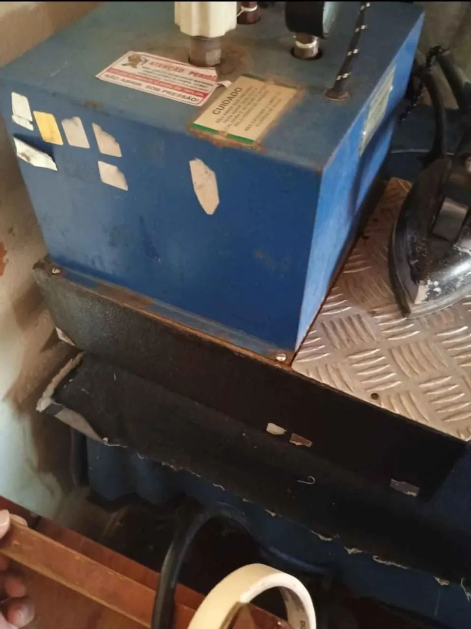 Vendo caldeira de passar roupa revisada 5 litros  - Foto 5