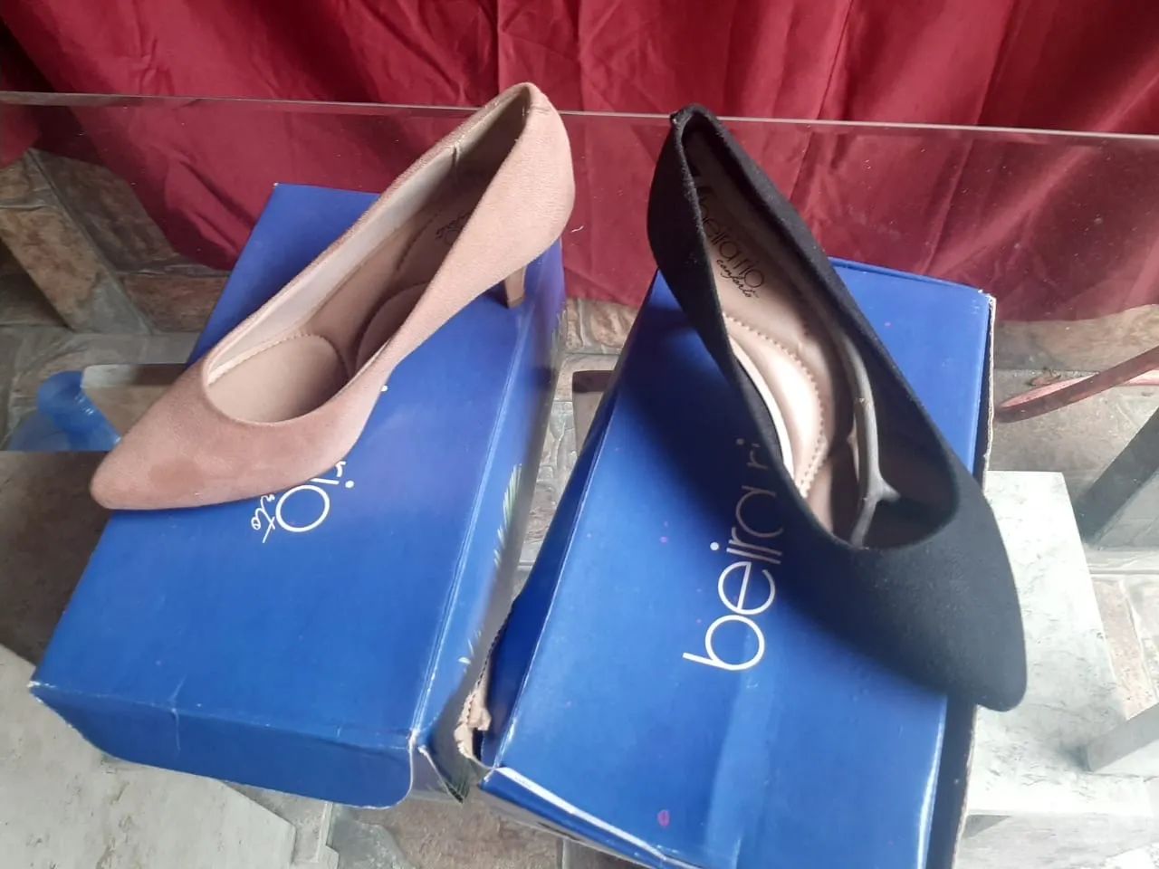 2 Sapatos Beira Rio Preto e Bege