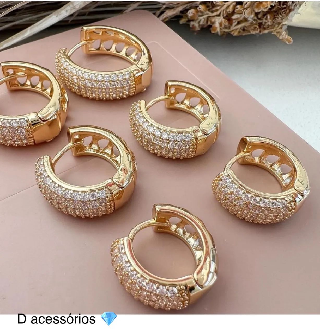 argolas cravejadas folheadas 