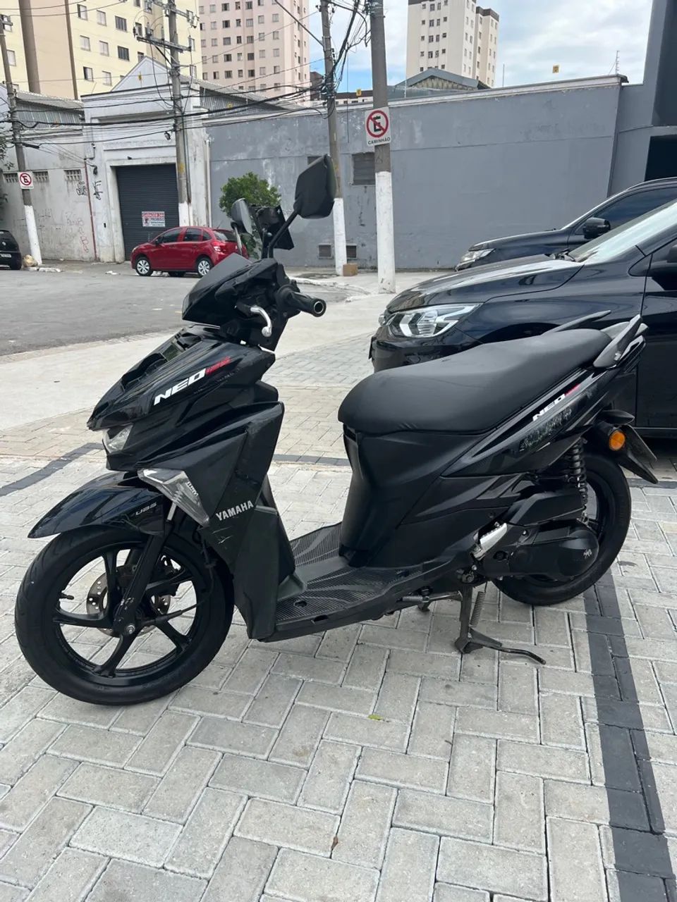 Neo 125  abaixo da tabela aceita cartão e financiamento. 
