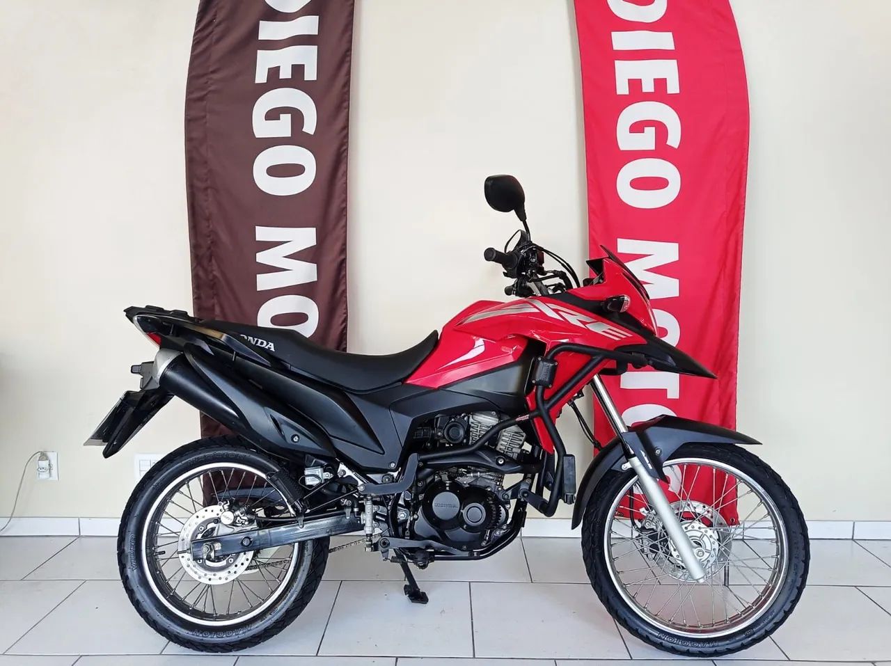 Xre 190 ABS, ano 2024 un. dono, ( ac. Moto e financio )