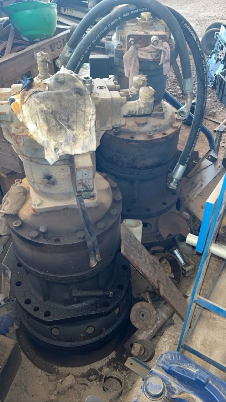 ESCAVADEIRA EC700 VENDA EM PEÇAS - Foto 4