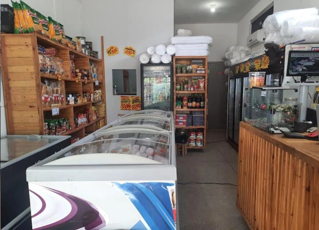 VENDE-SE CASA DE FRIOS MONTADA - Foto 2