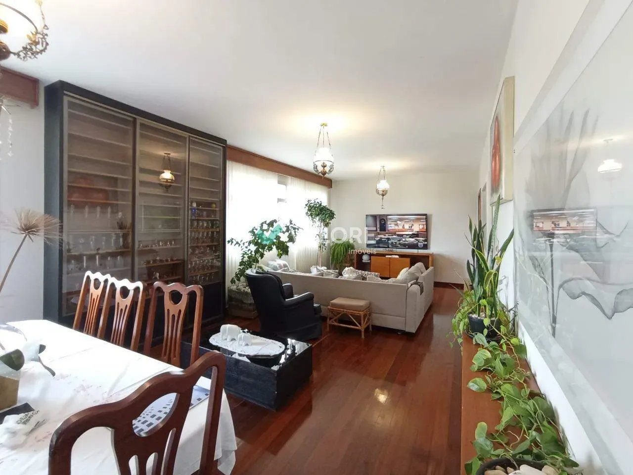 -Apartamento 04 quartos no bairro Funcionários BH;