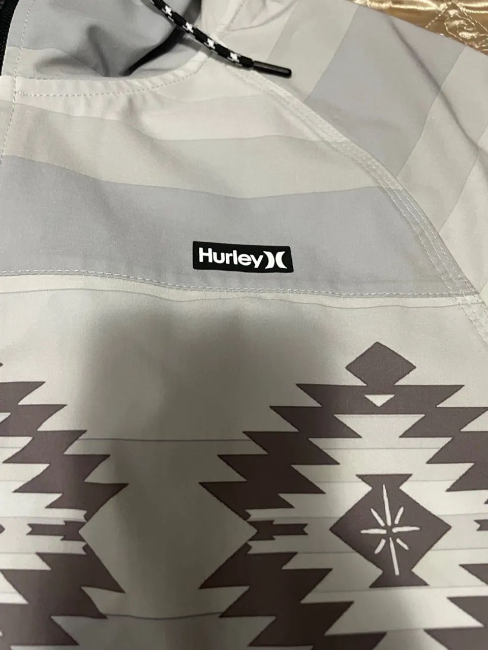 Jaqueta Hurley - Estilo corta vento! ORIGINAL! Peça única no Brasil - Foto 3