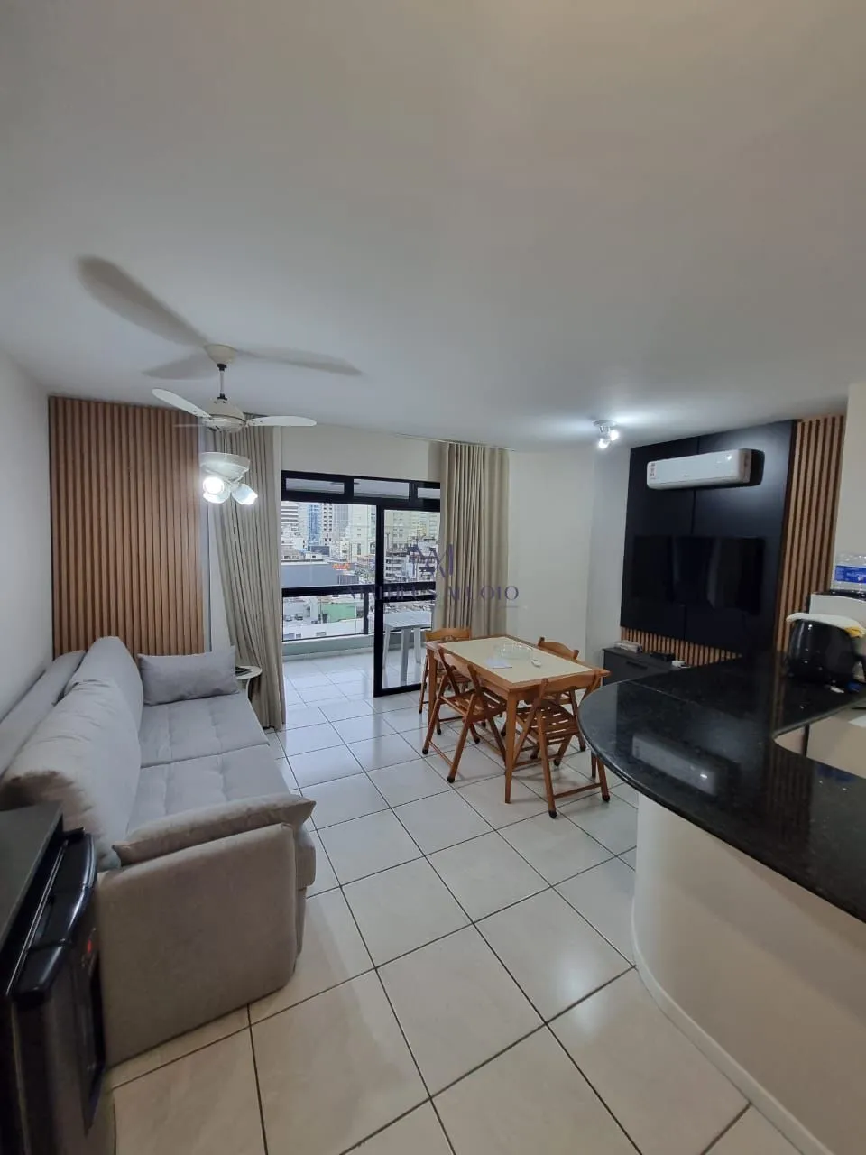 APARTAMENTO MOBILIADO FRENTE RUA NA MEIA PRAIA! PERTINHO DO MAR