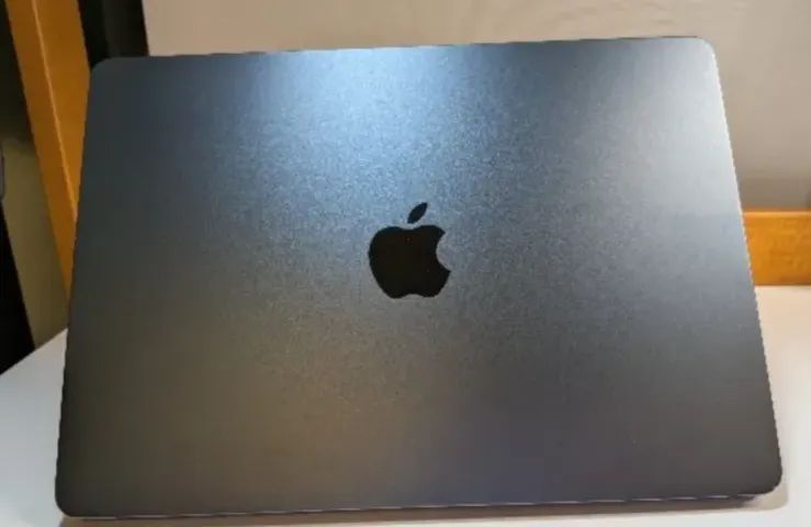MACBOOK PRO 14