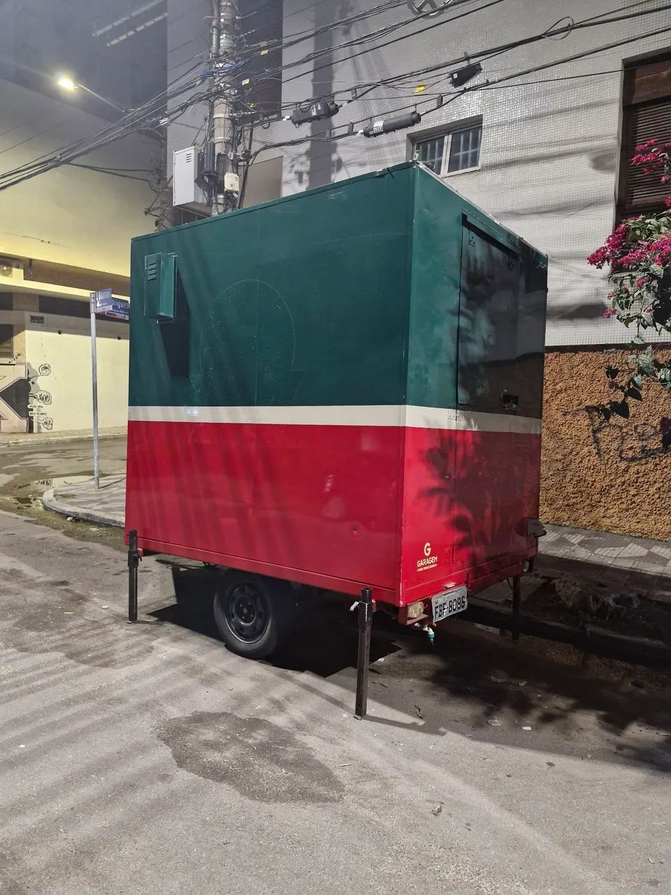 Trailer foodtruck  aceito troca por moto ou carro