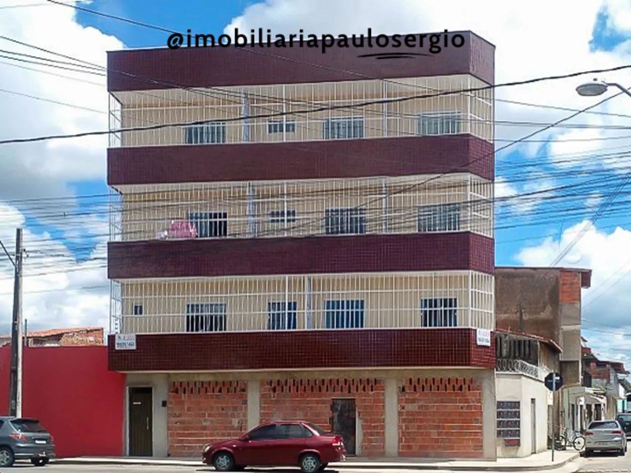 Padre Andrade  Aptos com 1 ou 2 Quartos  Sem Garagem