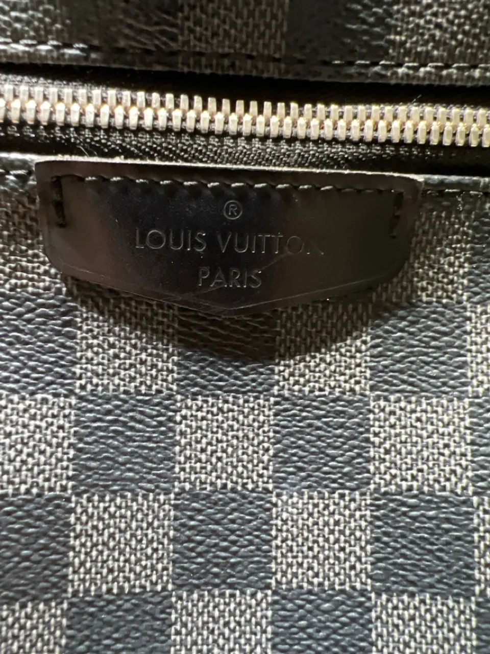 Mochila Louis Vuitton original com caixa e nota fiscal Damier Graphite original  - Foto 2