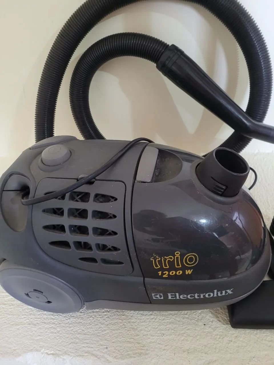 Aspirador de Pó Electrolux Trio 1200W - Foto 3