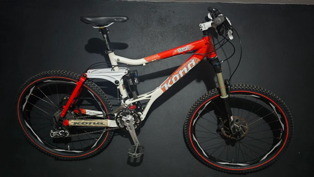 Bicicleta Kona coilair SUPREME, aro 26.