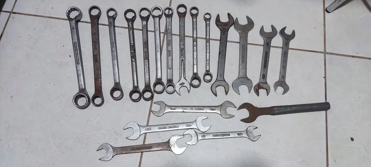 Various keys64307160044929124