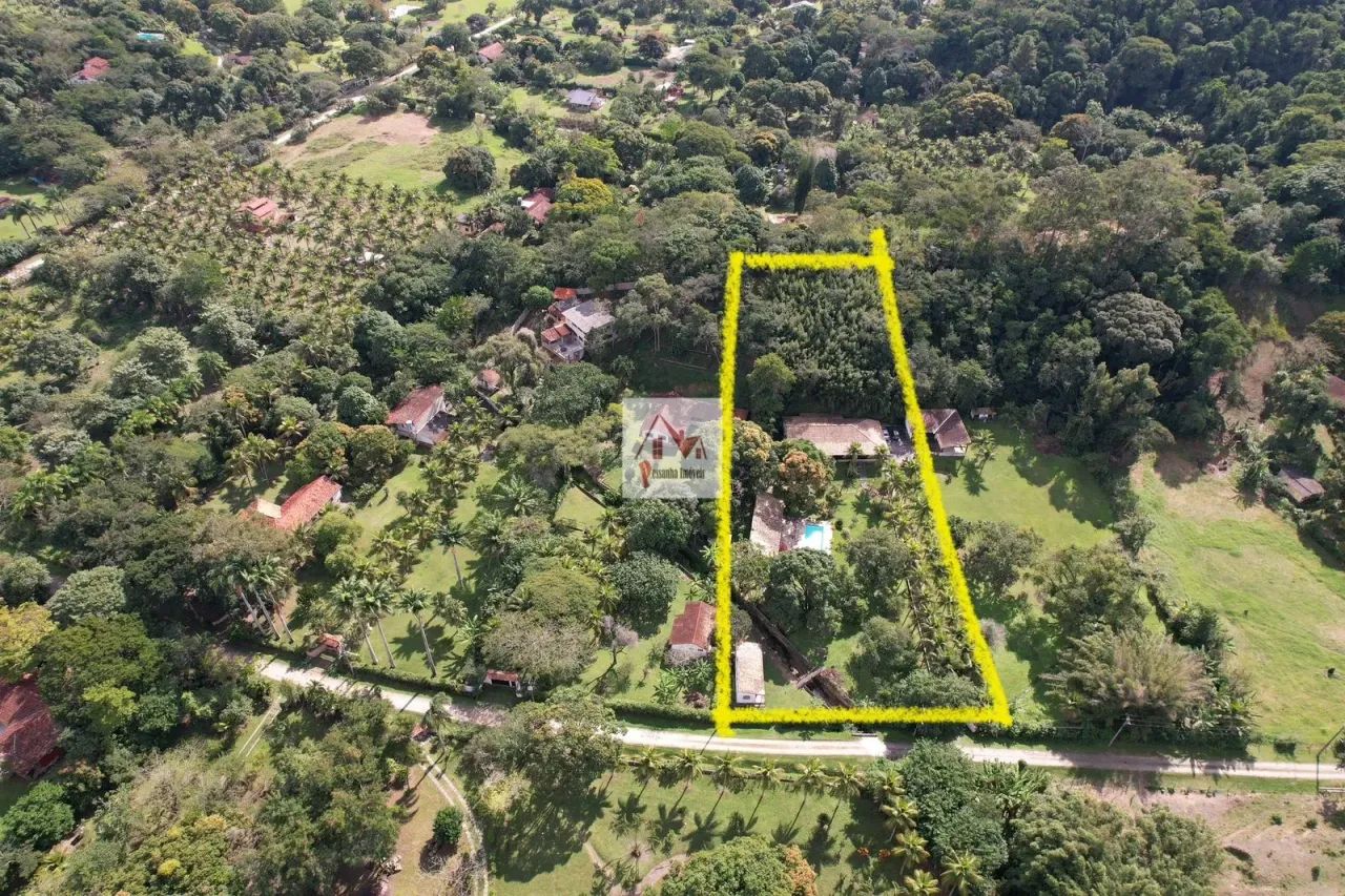 lindo sitio no Condomínio Quinta do Tingui - Foto 3