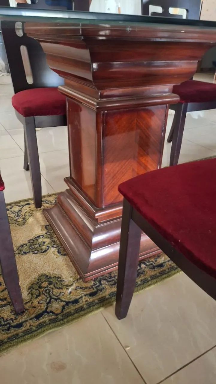 MESA DE MADEIRA 2,20CM COM 6 CADEIRAS SEMI-NOVA - Foto 3
