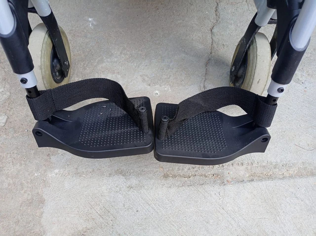 Cadeira de Rodas Motorizada elétrica Modelo Dobrável Dellamed 1000 - Foto 4