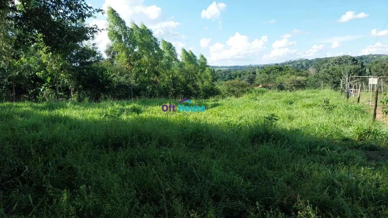 Excelente Chácara à venda com 2500 m2 em Centro - Caldazinha - GO