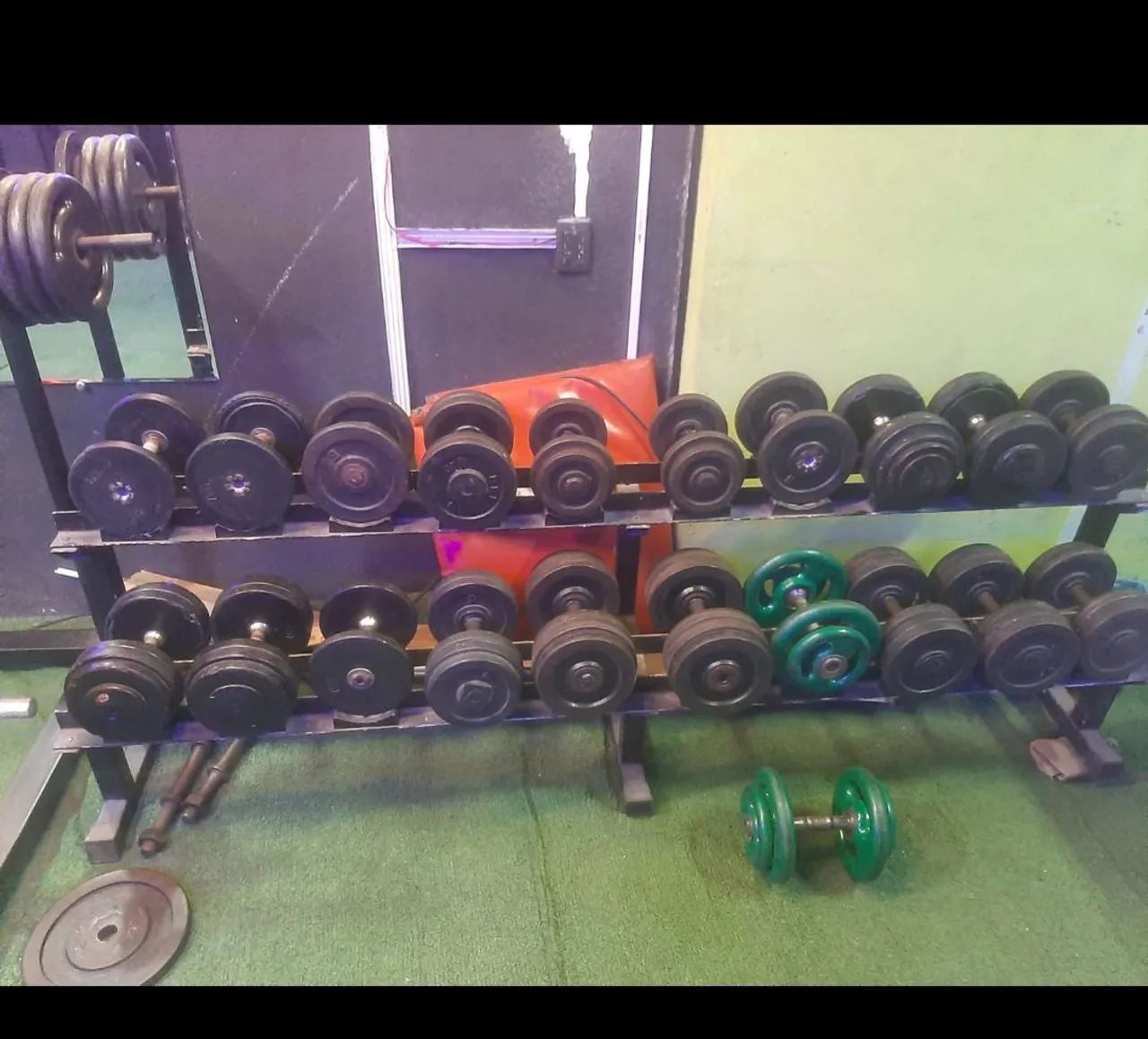 Vende-se academia completa com 30 aparelhos em sp! Aceito veículo . - Foto 2