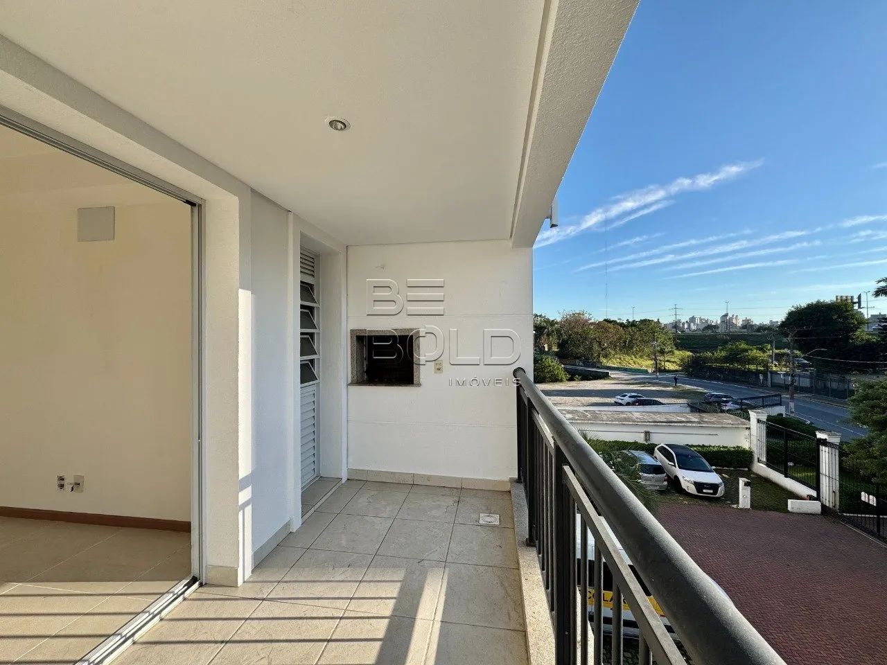 Apartamento com sacada gourmet no Abraão - Foto 2