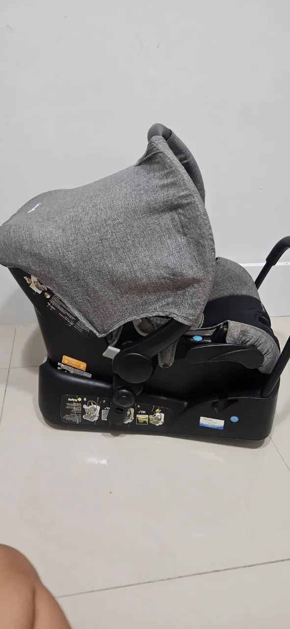 Bebê conforto com suporte pra  carro