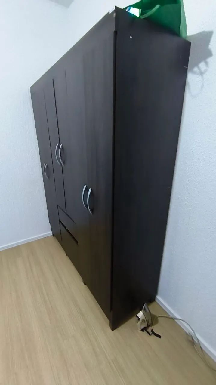 Guarda roupa solteiro 