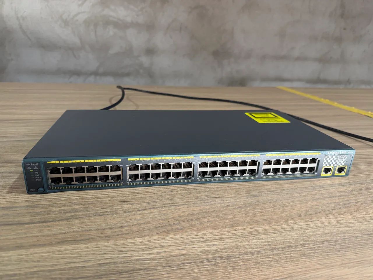 Switch Cisco Catalyst 2960 Series 48 Portas
