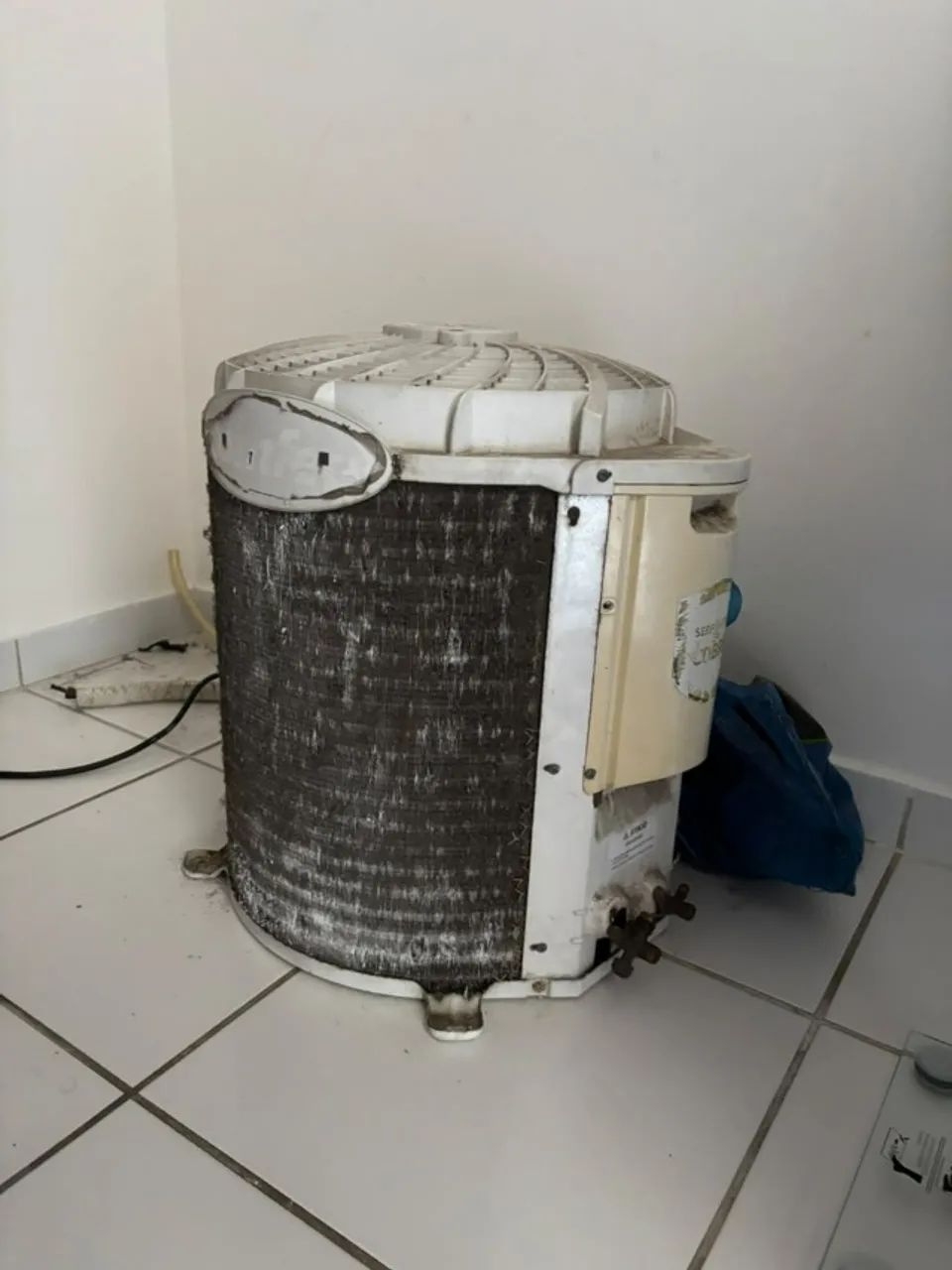AR-CONDICIONADO COMFEE 12000 BTUS - Foto 4
