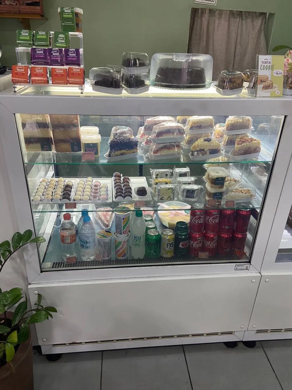 Ótima oportunidade para quem quer começar uma loja com POUCO!!!