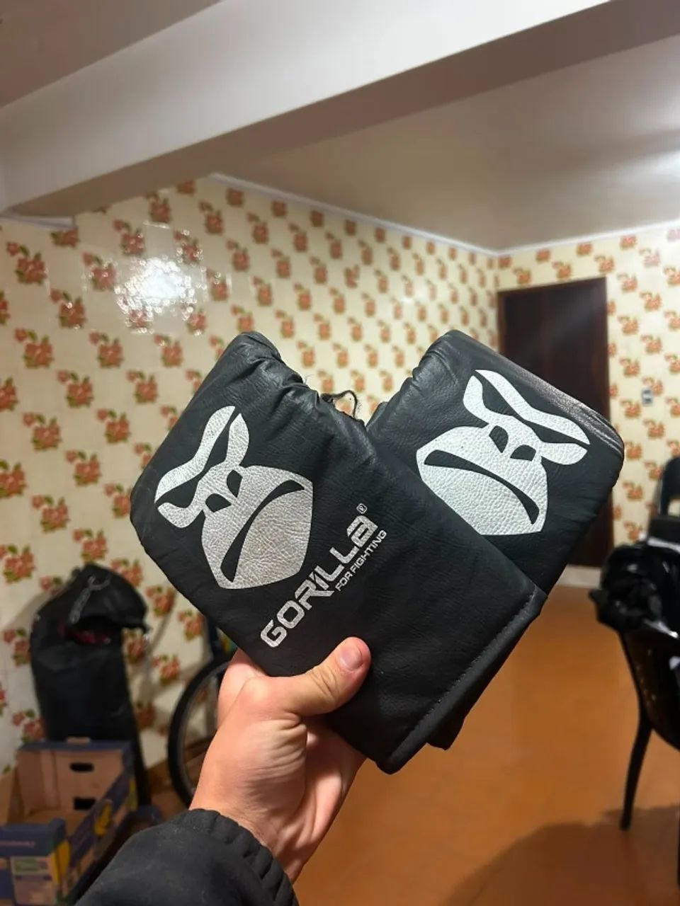 Luvas de Saco de Pancada Gorilla for Fighting + Bandagem