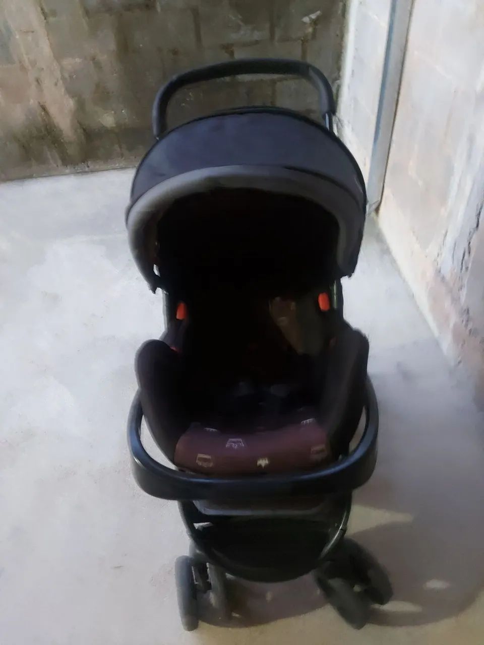 Carrinho e bebê conforto cosco