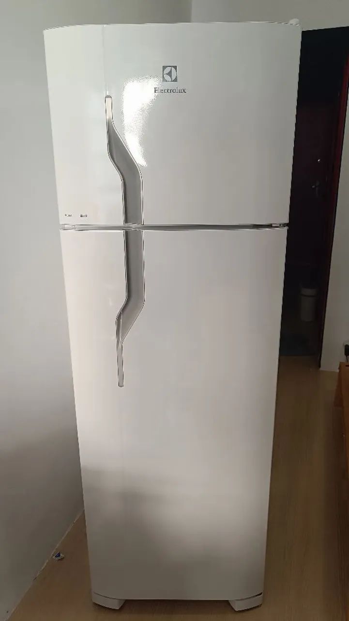 Geladeira Duplex Electrolux DC35A
