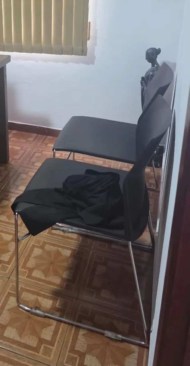 Par de cadeiras de escritório 