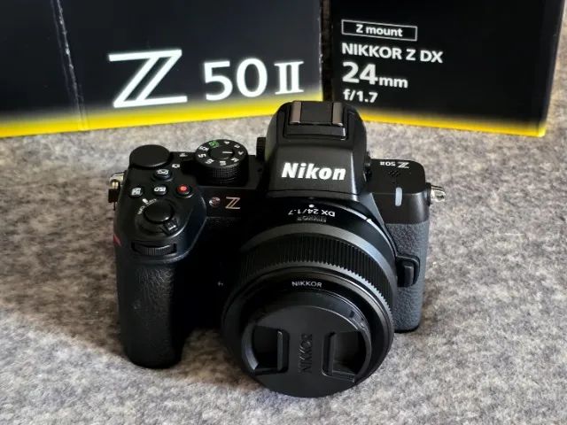 Câmera Nikon Z50 II (versão 2 lançamento ) + Lente 24mm 1,7f (5