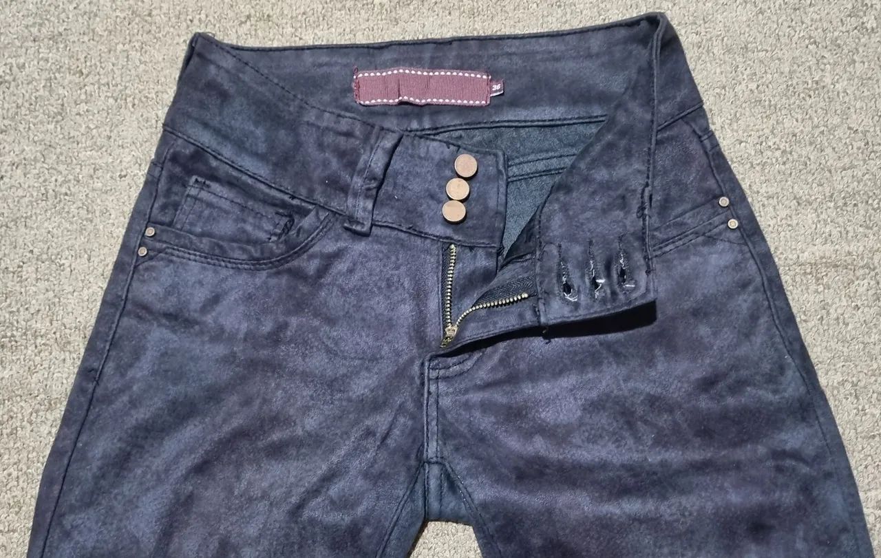 Calça preta P 36 tecido lindo - Foto 4