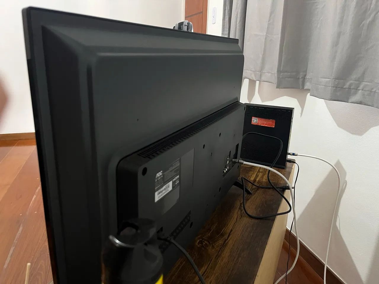 TV AOC 32 Smart.  - Foto 4