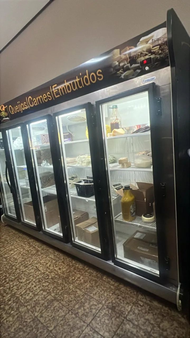 GELADEIRA EXPOSITORA 