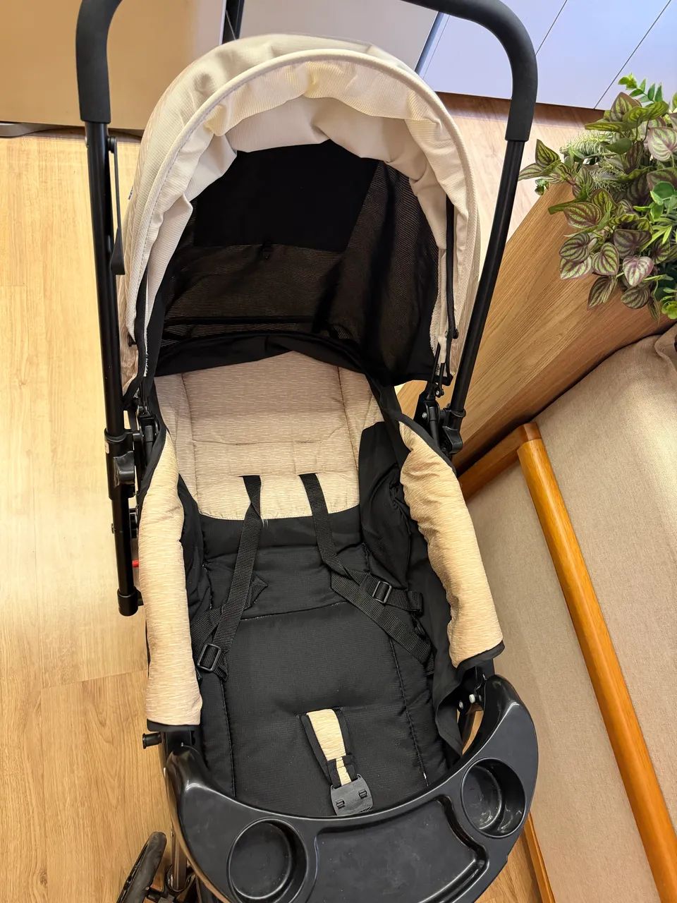 Carrinho de bebê + bebê conforto Cosco Kids 