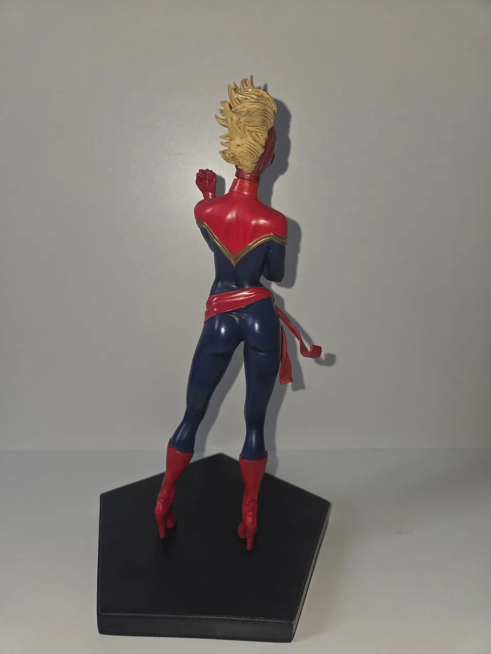 Capitã marvel comics delux iron studios 1/10 - Foto 3