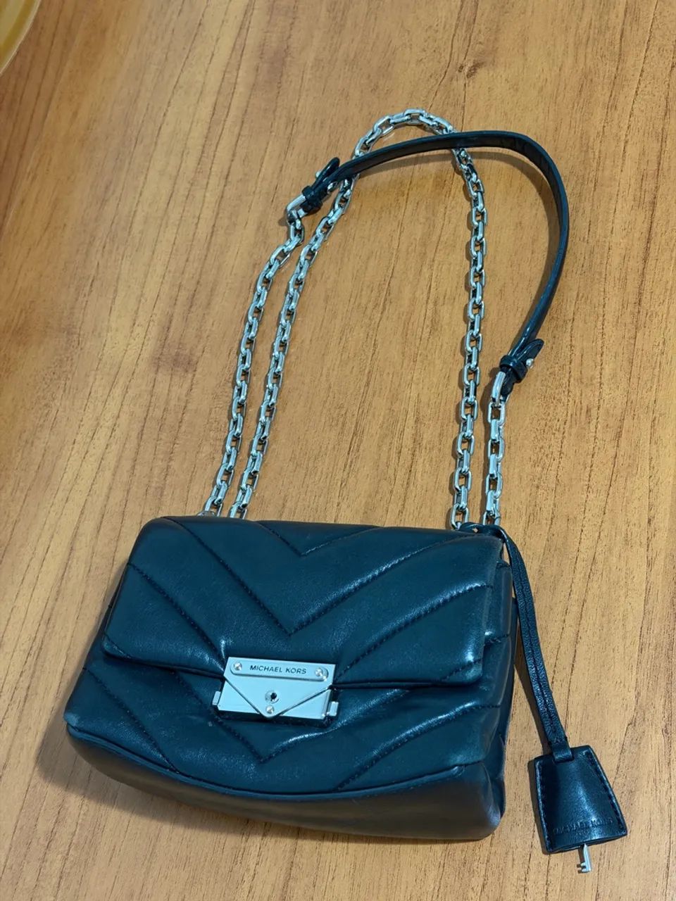 Bolsa lateral Michael Kors Original - Foto 3