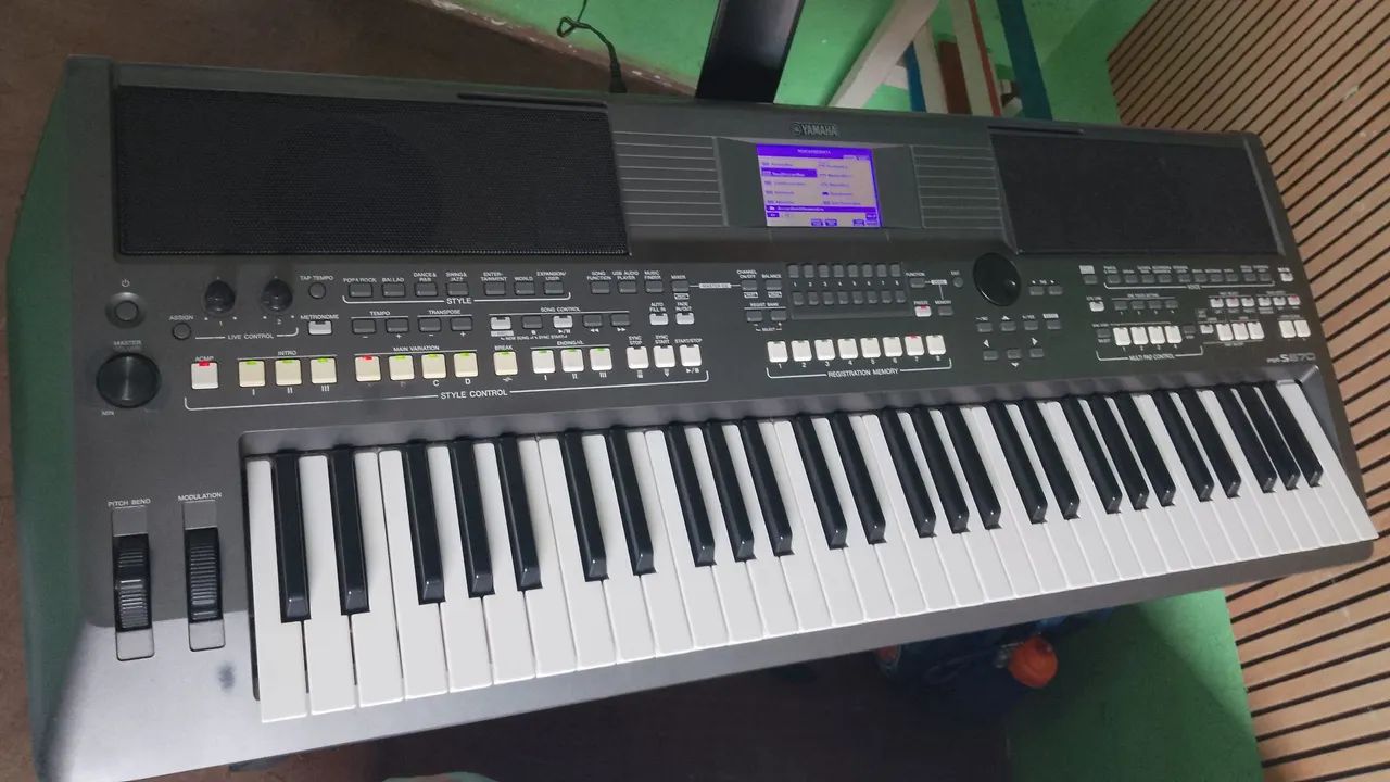 Vendo teclado Yamaha psr 670  - Foto 3
