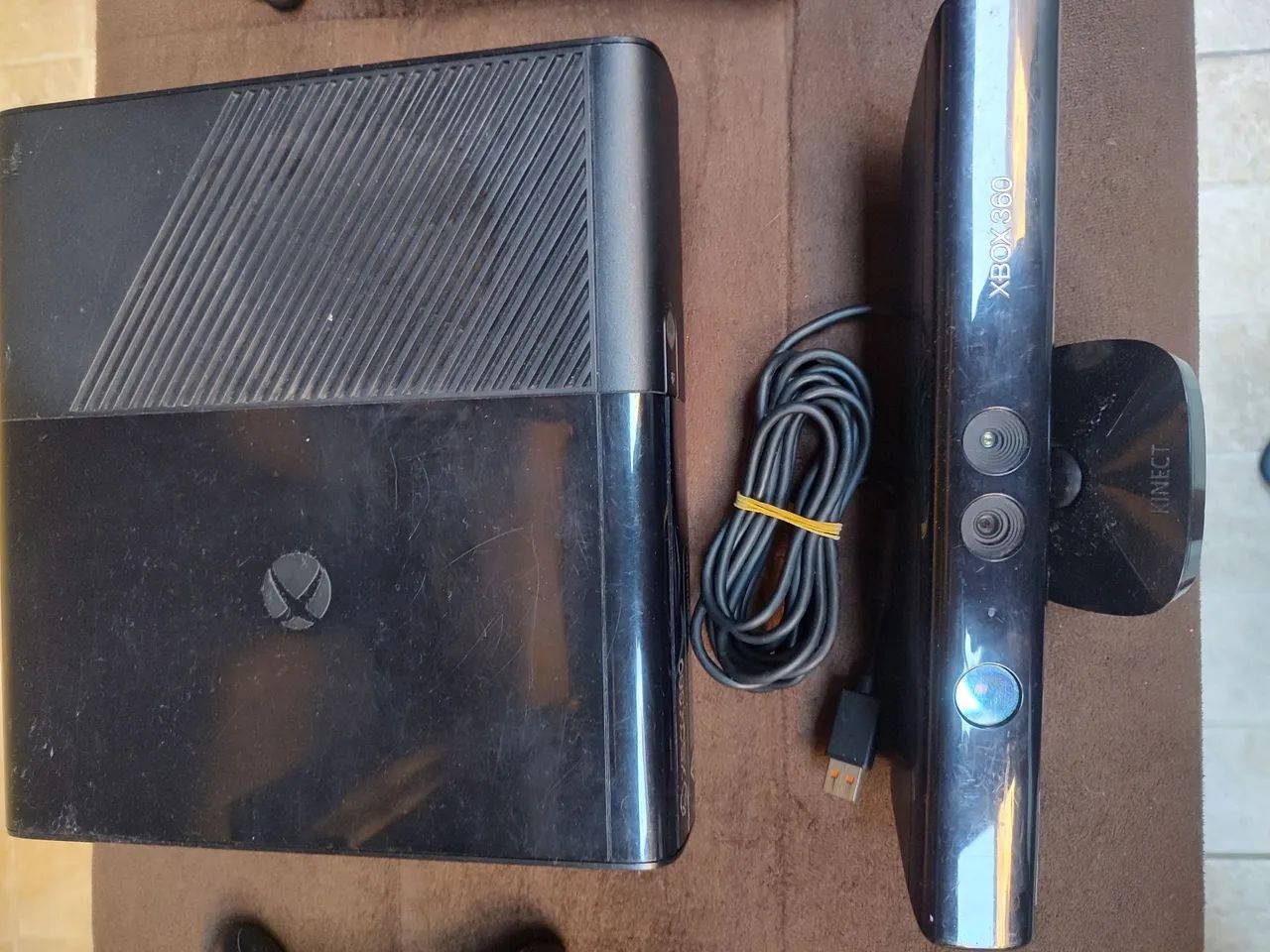 Xbox 360 Super Slim + Kinect e 500 GB - Foto 3