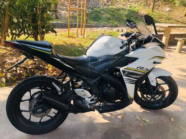 YAMAHA R3 - Foto 3