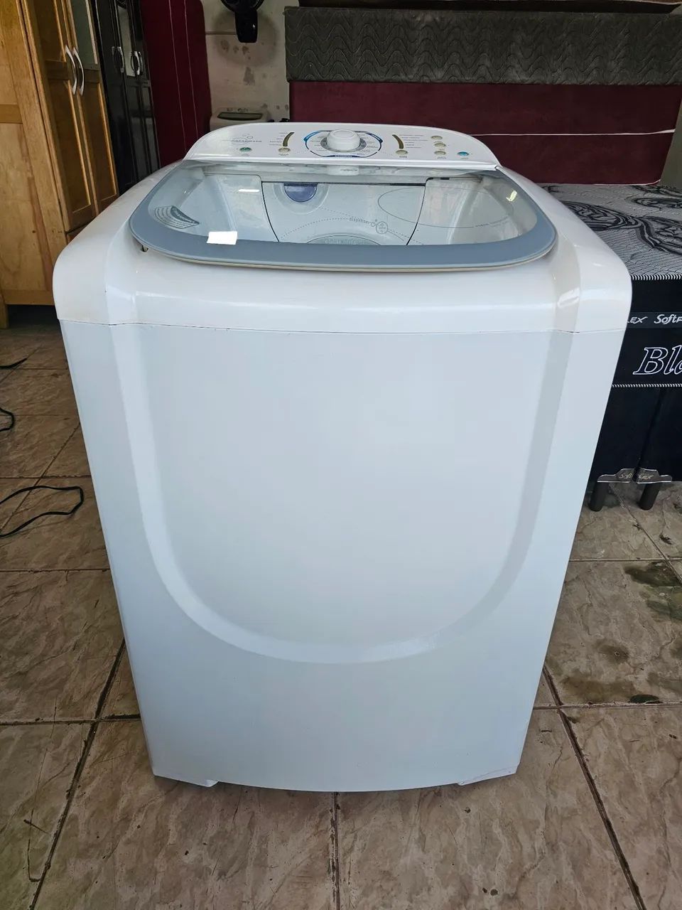 Máquina bate e seca 15kg usada funcionando perfeitamente  - Foto 5