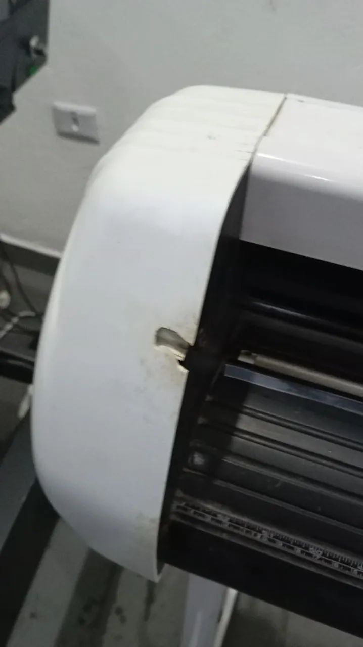 Plotter Recorte boca 135cm com mira laser + base. - Foto 4