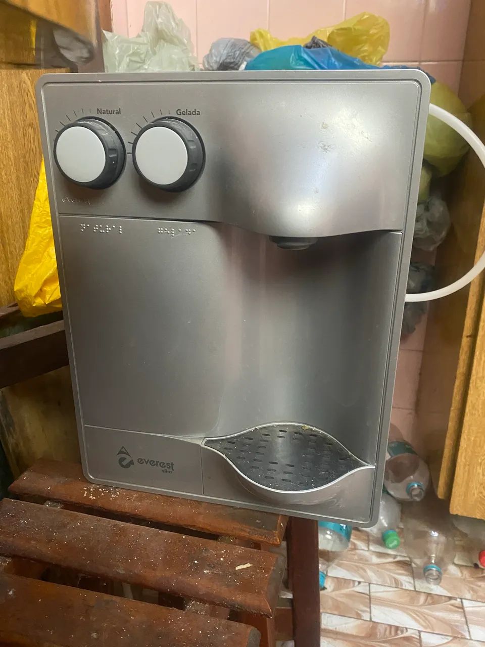 Purificador de Água Refrigerado por Compressor Soft Everest Slim Prata