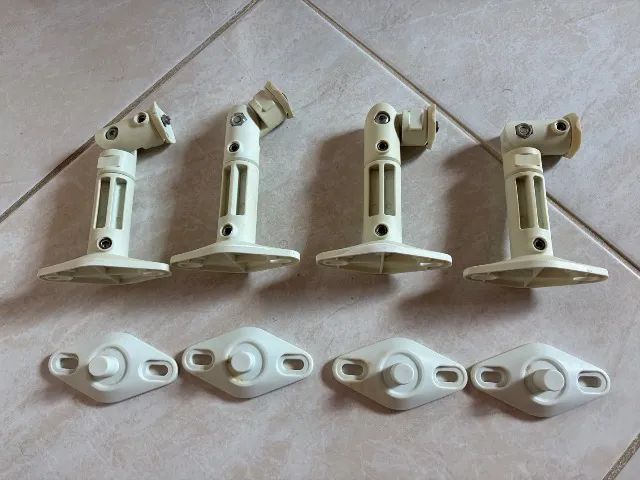 Home Theater Speaker Stand + Audio Cable