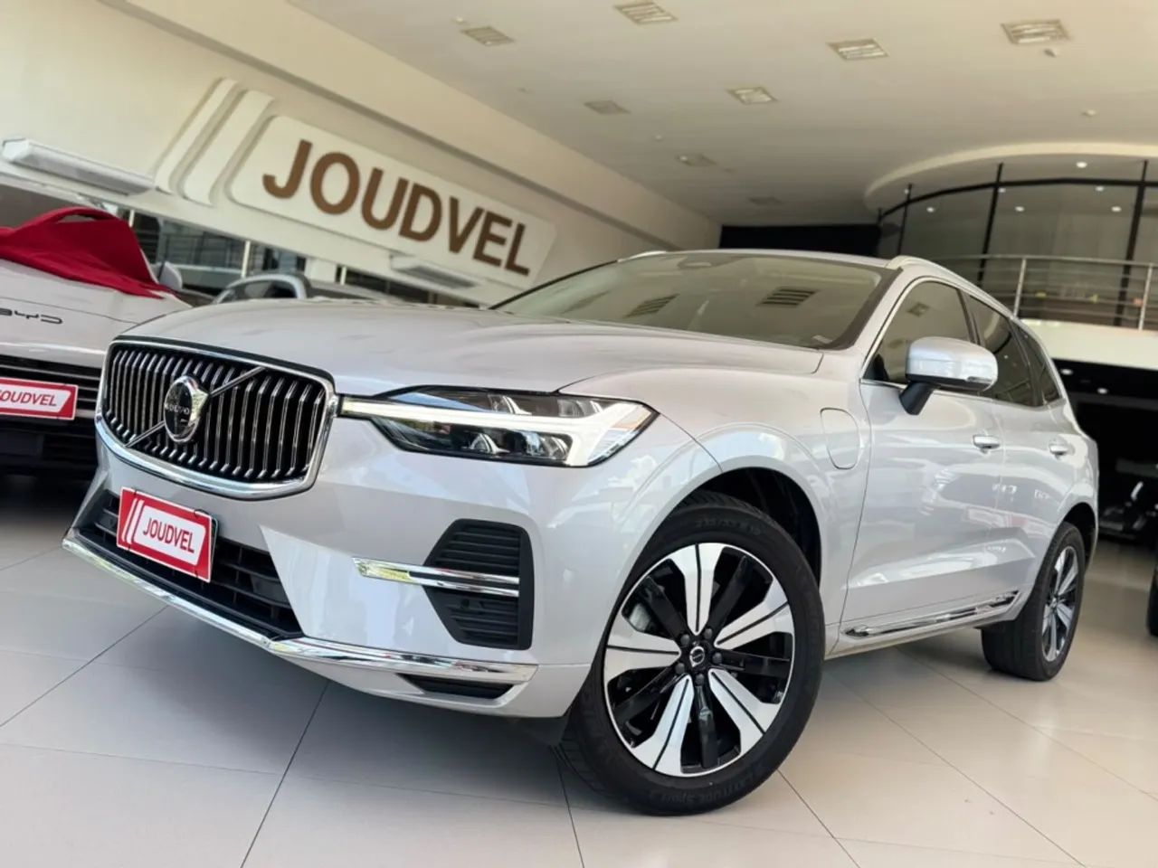 Volvo Xc XC 90 T-6 MOMENTUM 2.0 320cv 5P 2024