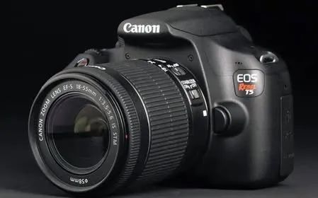 Câmera DSLR Canon T5 em ótimo estado