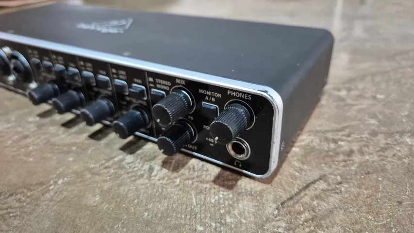 behringer umc404hd